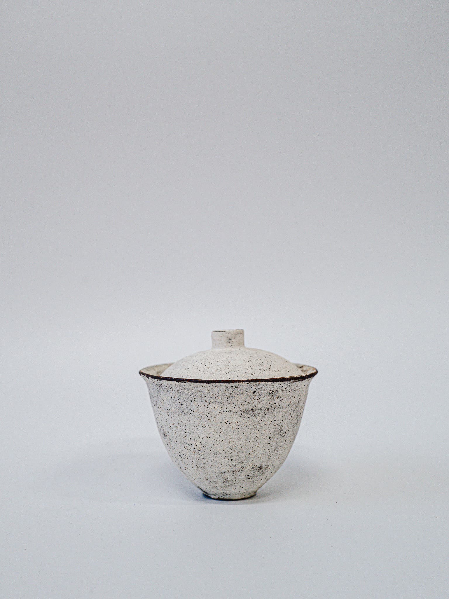 dark clay gaiwan with white slip #1 - view 1